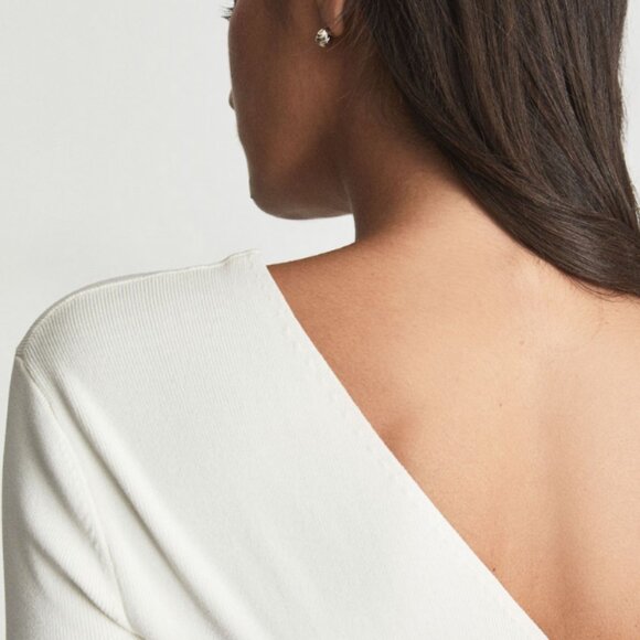 REISS Eliah cream asymmetric ribbed knit top | One-shoulder sweater | X-Small * - Picture 3 of 9